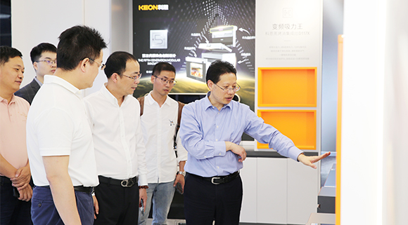 省服務中心婁萬總主任、嵊州市副市長史向俊一行蒞臨浙江科恩電器考察調研